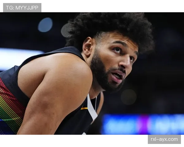 贾马尔·穆雷突破拉开空间提升季后赛关键时刻得分效率